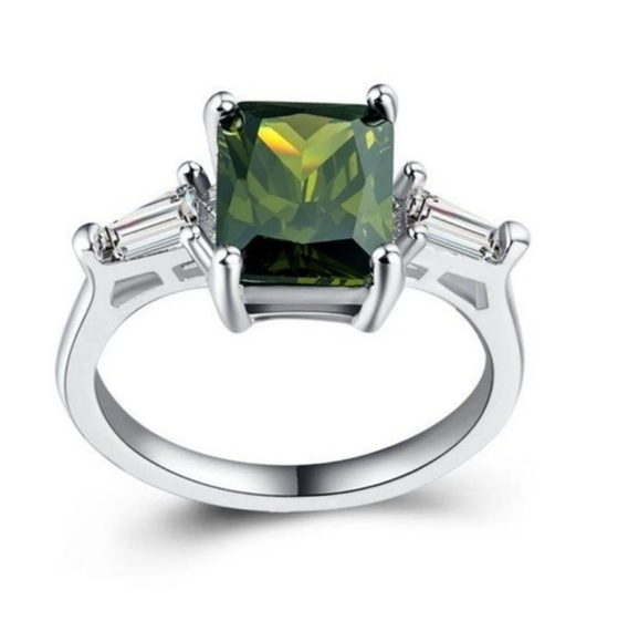 NEW Martini Olive Green Radiant Baguette Ring - Picture 2 of 5